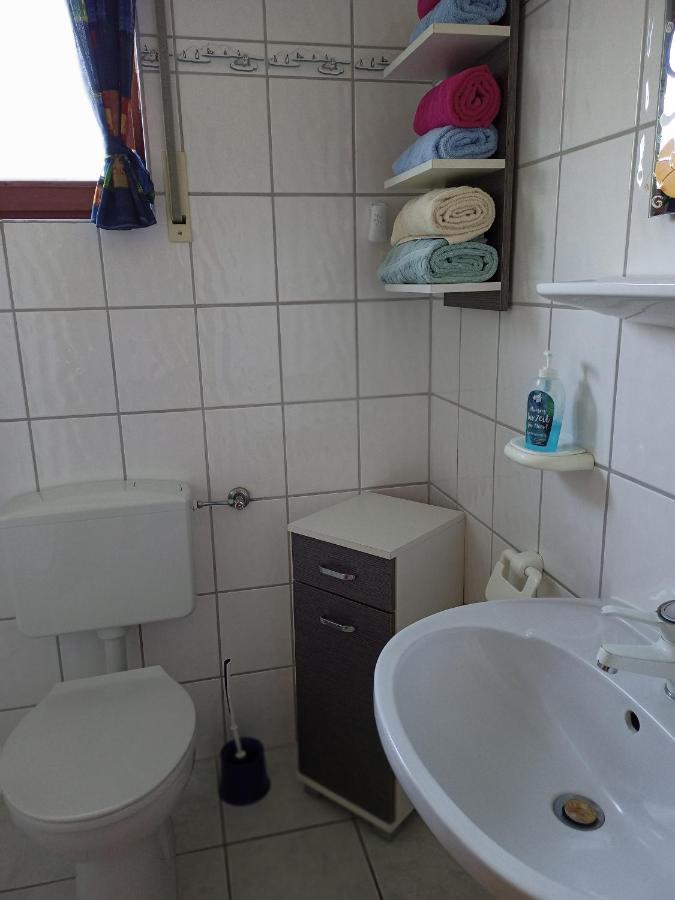 Haus Seerobbe-Erdgeschosswohnung Фемарн Екстер'єр фото